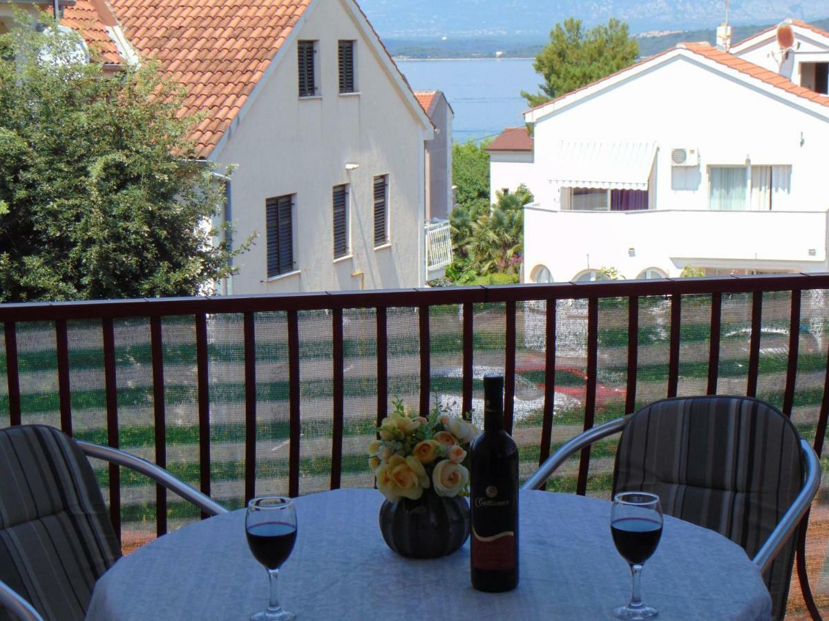 Apartment Mia Malinska Eksteriør billede