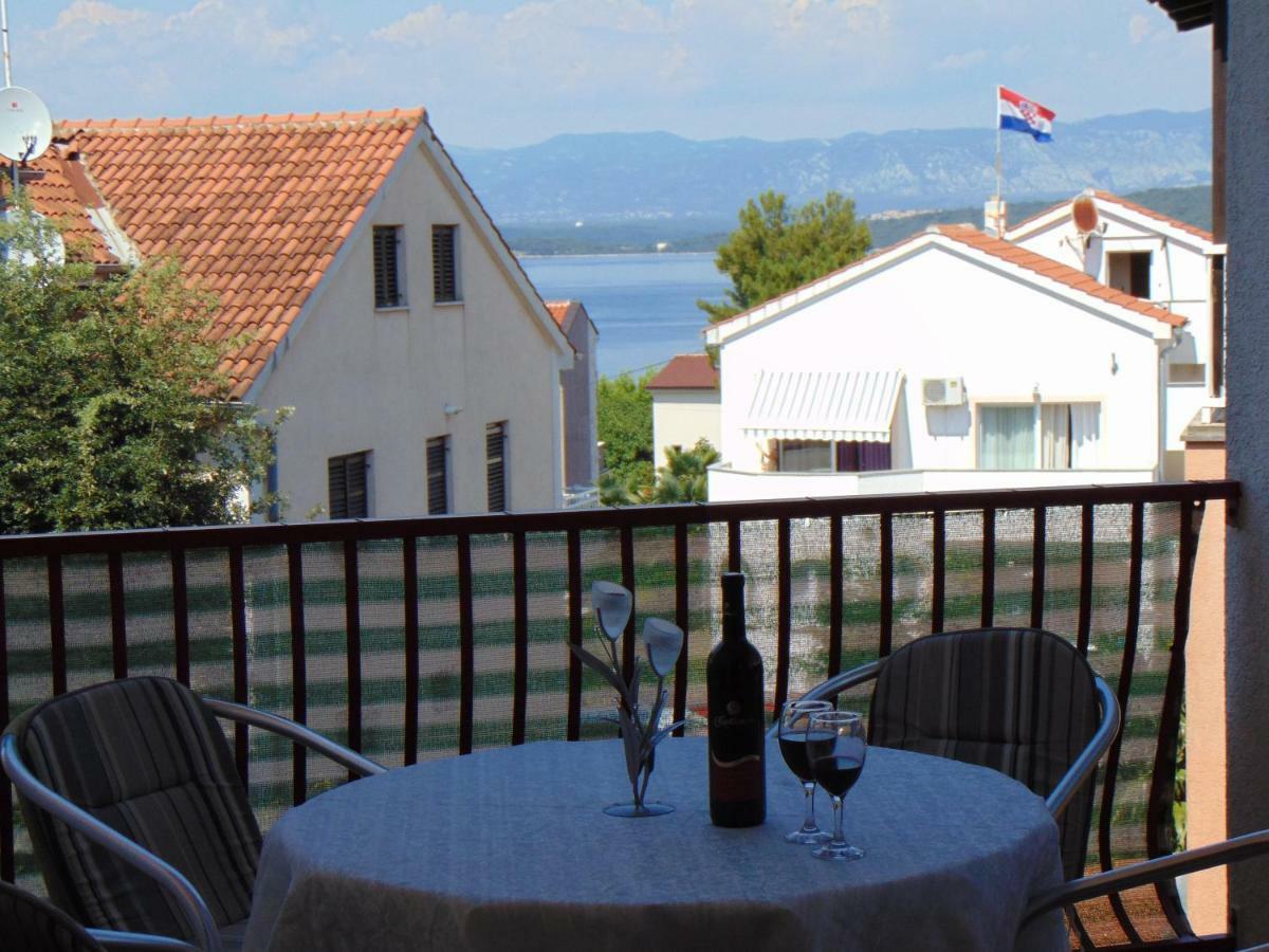 Apartment Mia Malinska Eksteriør billede